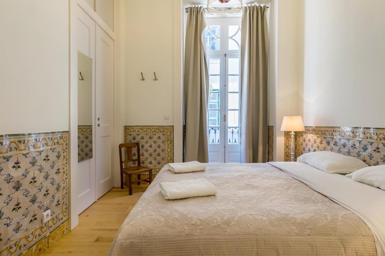Santa Justa Prime Guesthouse Lisbon Bagian luar foto