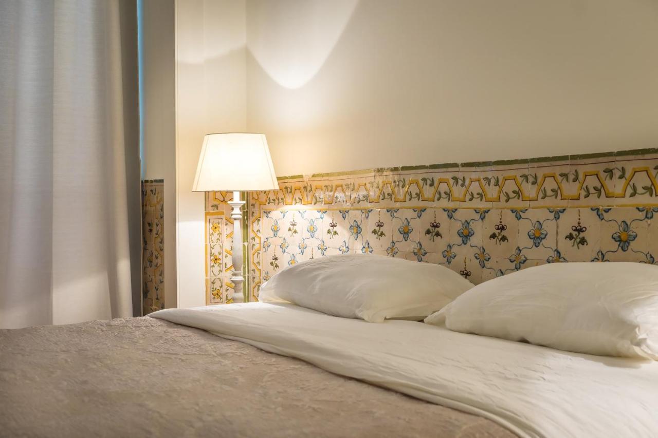 Santa Justa Prime Guesthouse Lisbon Bagian luar foto