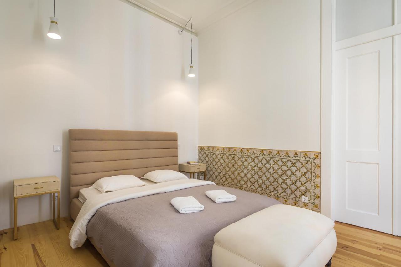 Santa Justa Prime Guesthouse Lisbon Bagian luar foto