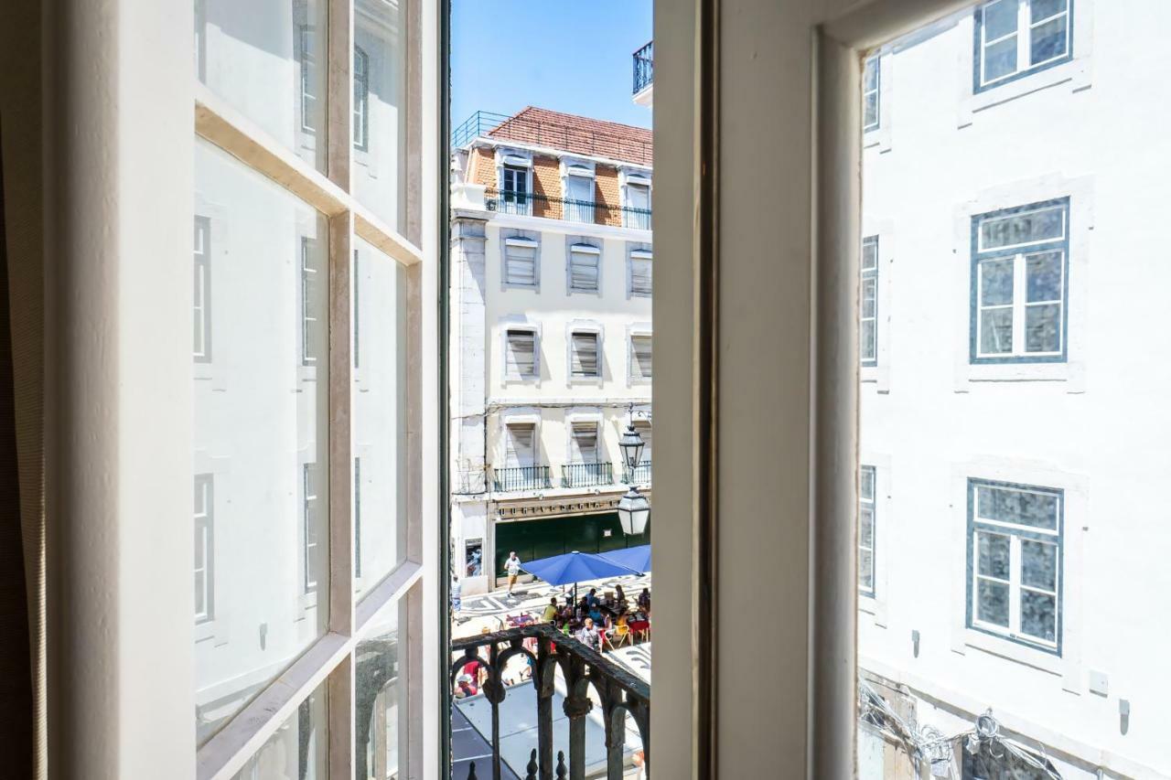 Santa Justa Prime Guesthouse Lisbon Bagian luar foto